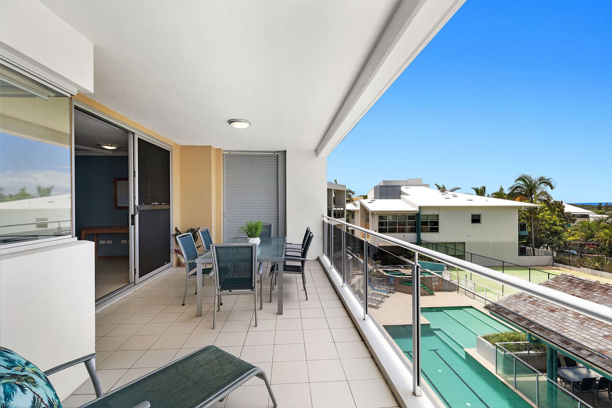6BR Coolum Beach Roof Terrace Spa Pool Tennis