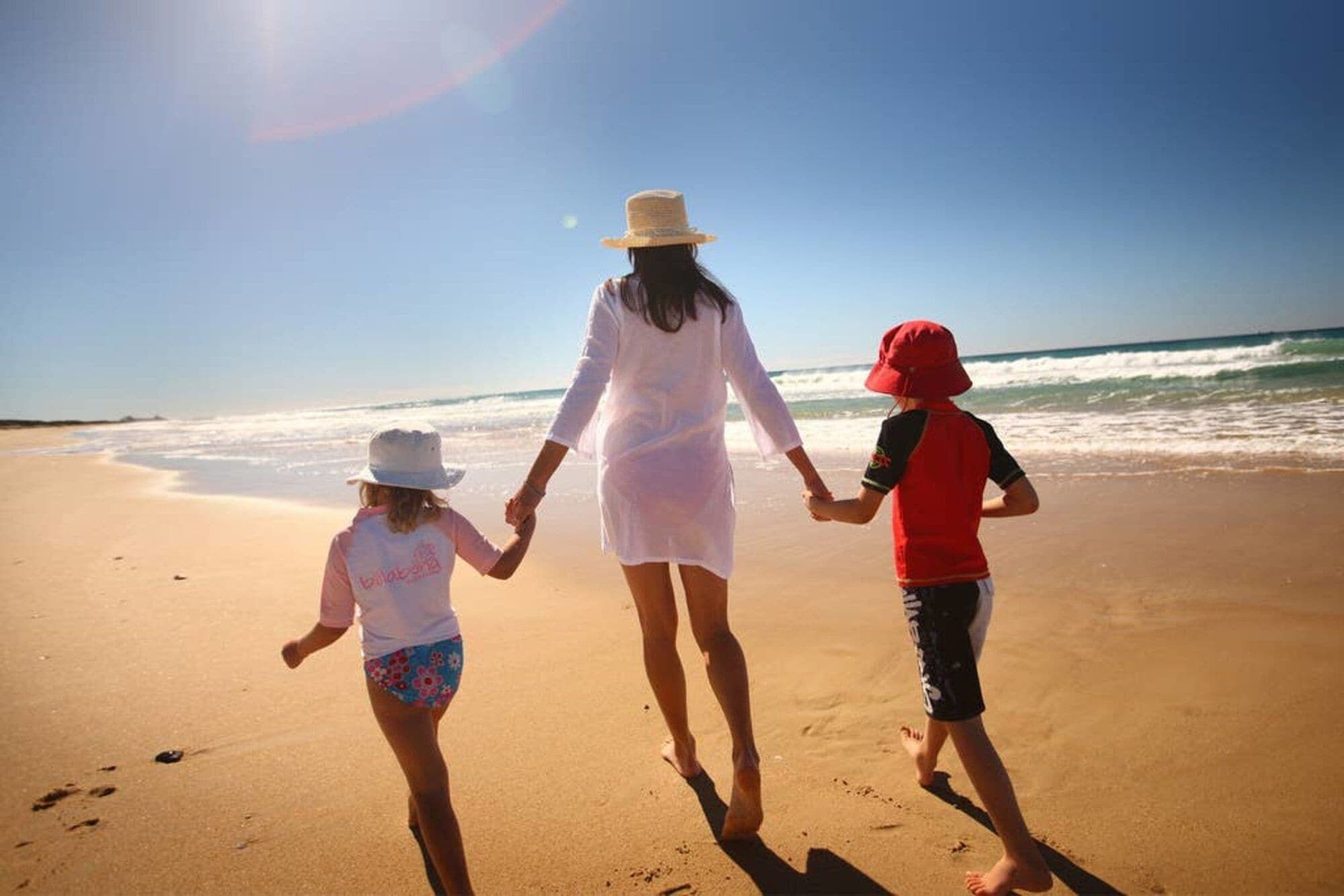 6BR Coolum Beach Roof Terrace Spa Pool Tennis