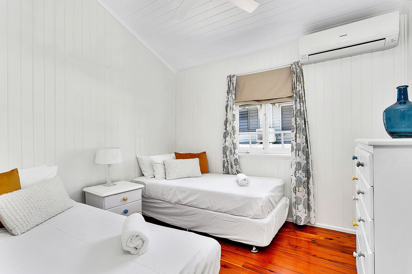 City Queenslander (Breakfast/WiFi/Netflix)