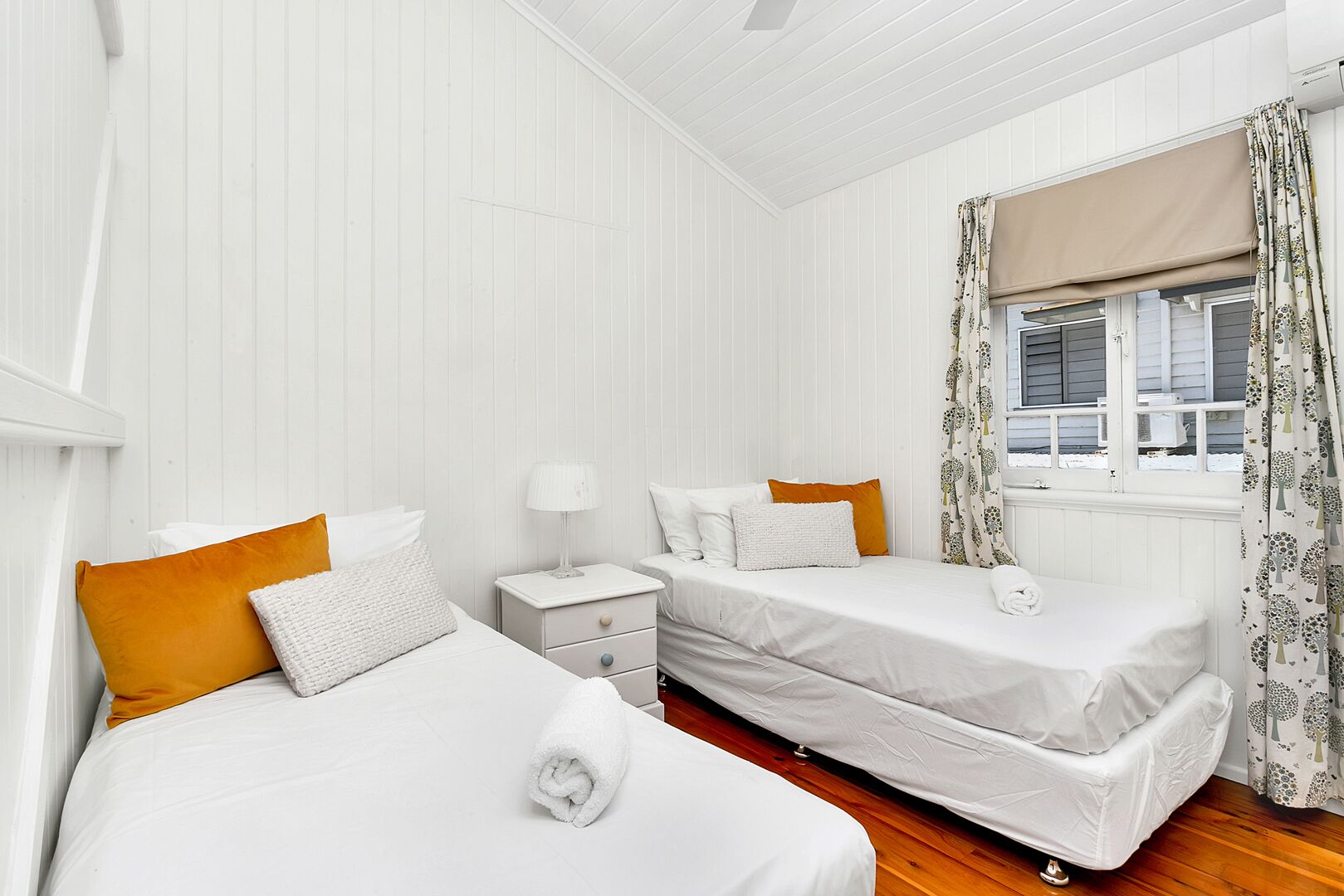 City Queenslander (Breakfast/WiFi/Netflix)