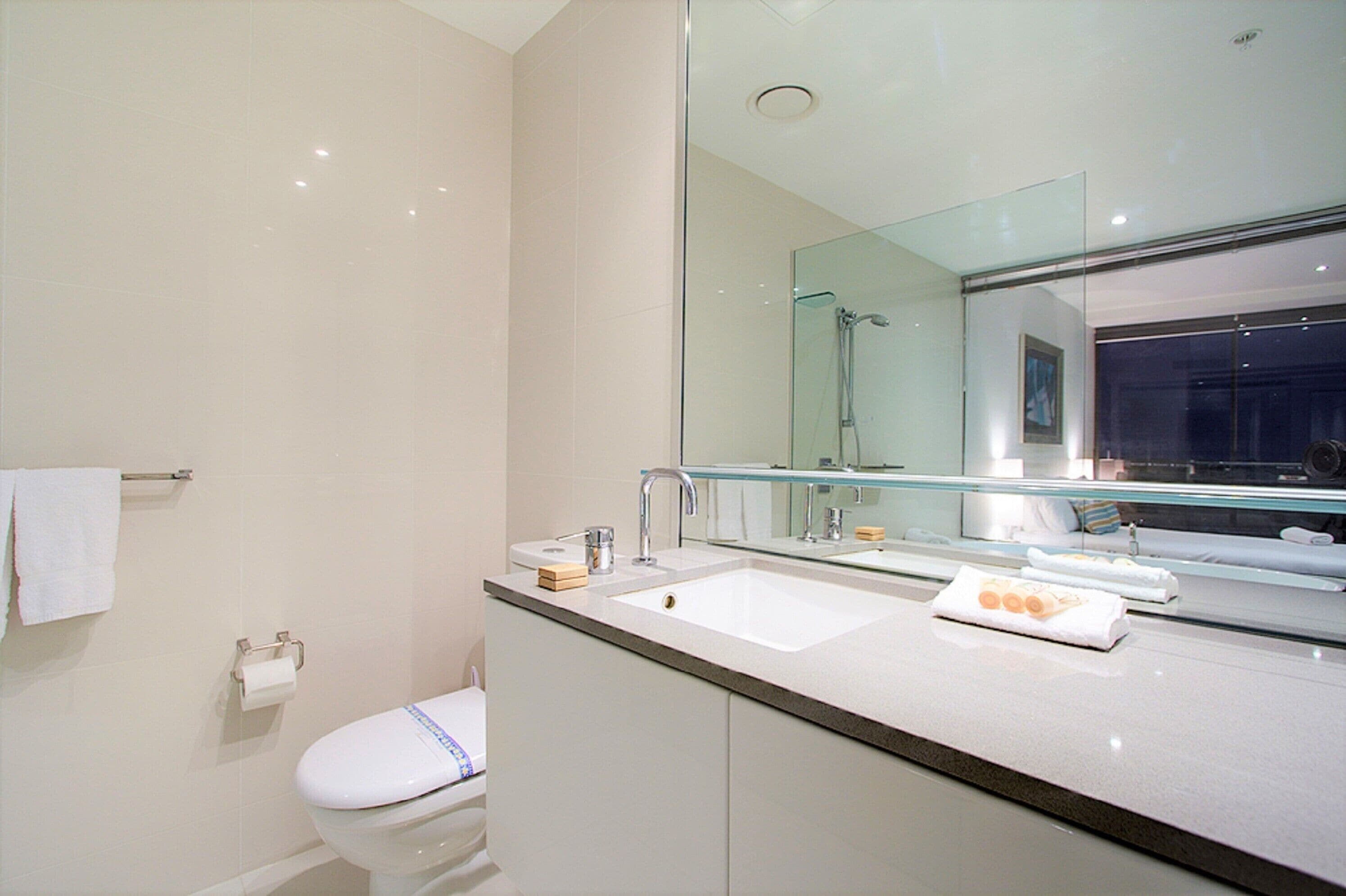 Circle on Cavill - Holidays Gold coast