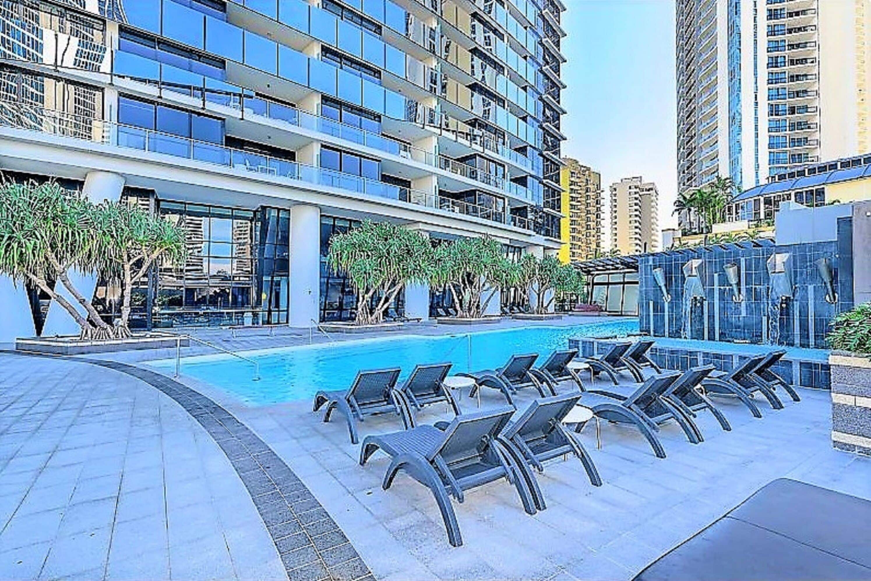 Circle on Cavill - Holidays Gold coast