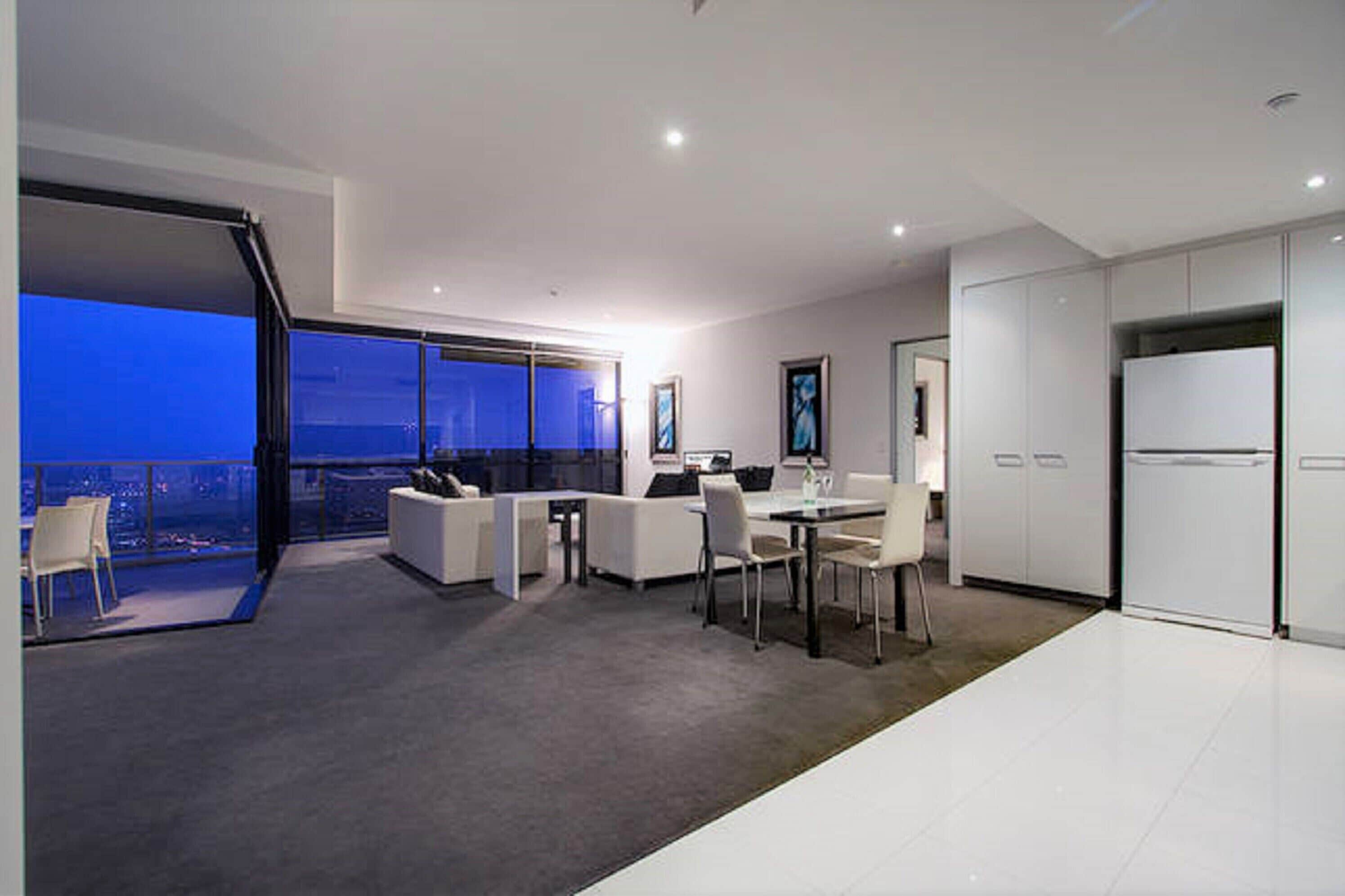 Circle on Cavill - Holidays Gold coast