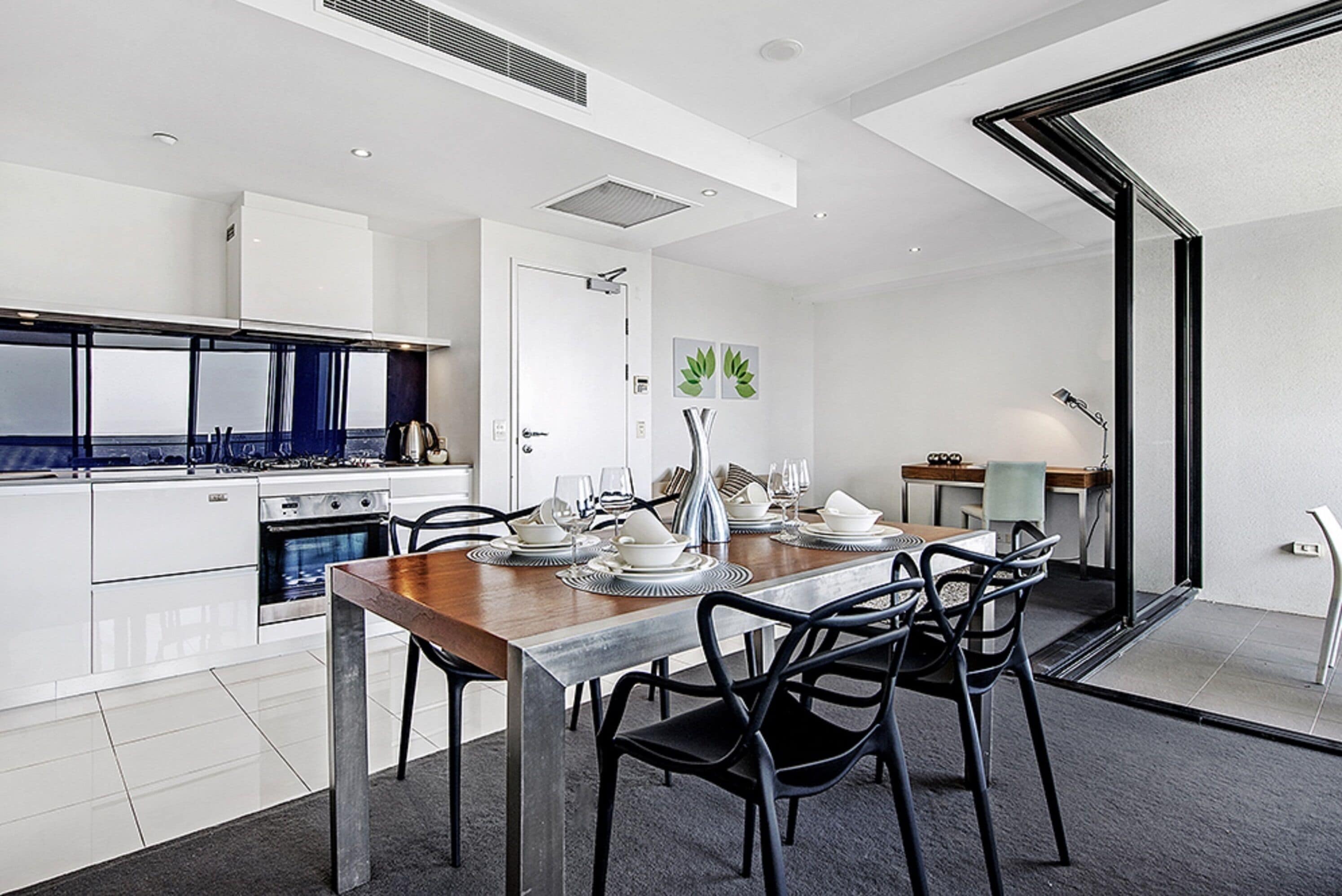 Circle on Cavill - Holidays Gold coast