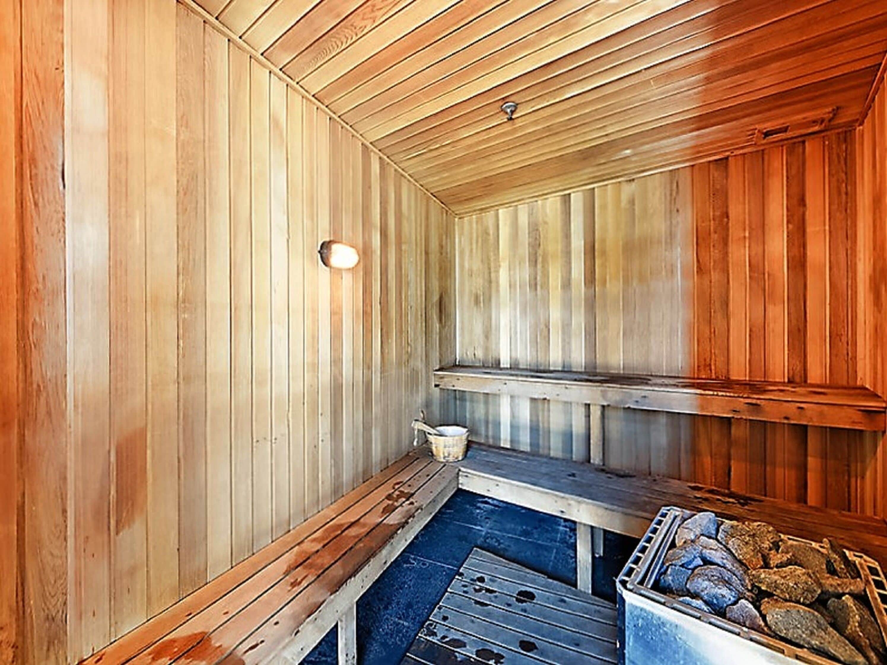 Circle on Cavill - Holidays Gold coast