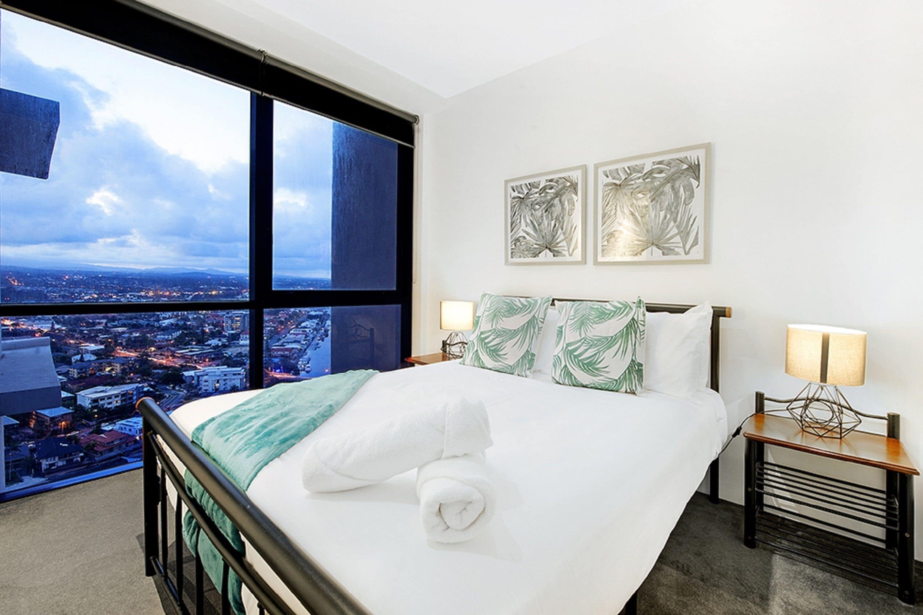 Circle on Cavill - Holidays Gold coast