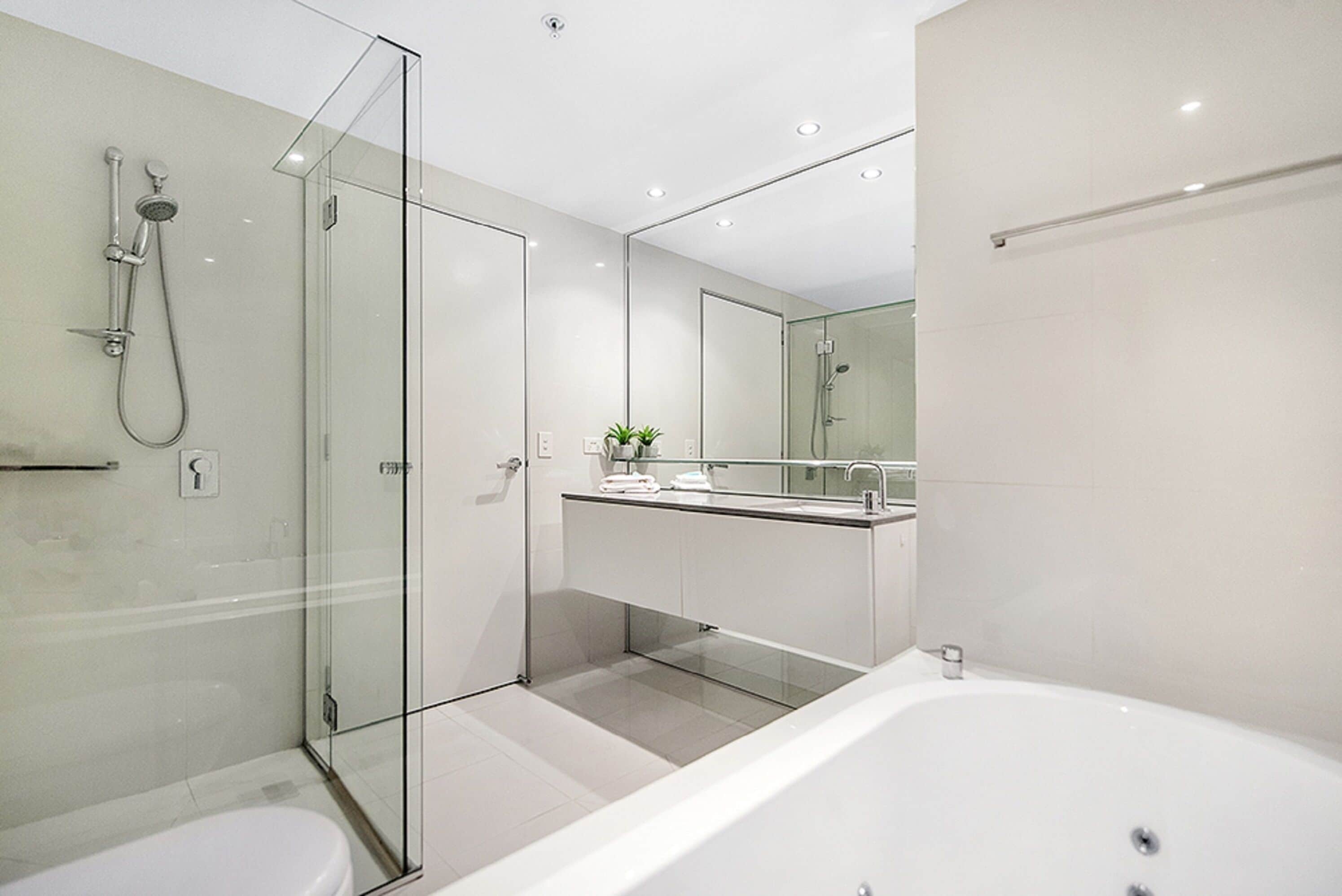 Circle on Cavill - Holidays Gold coast