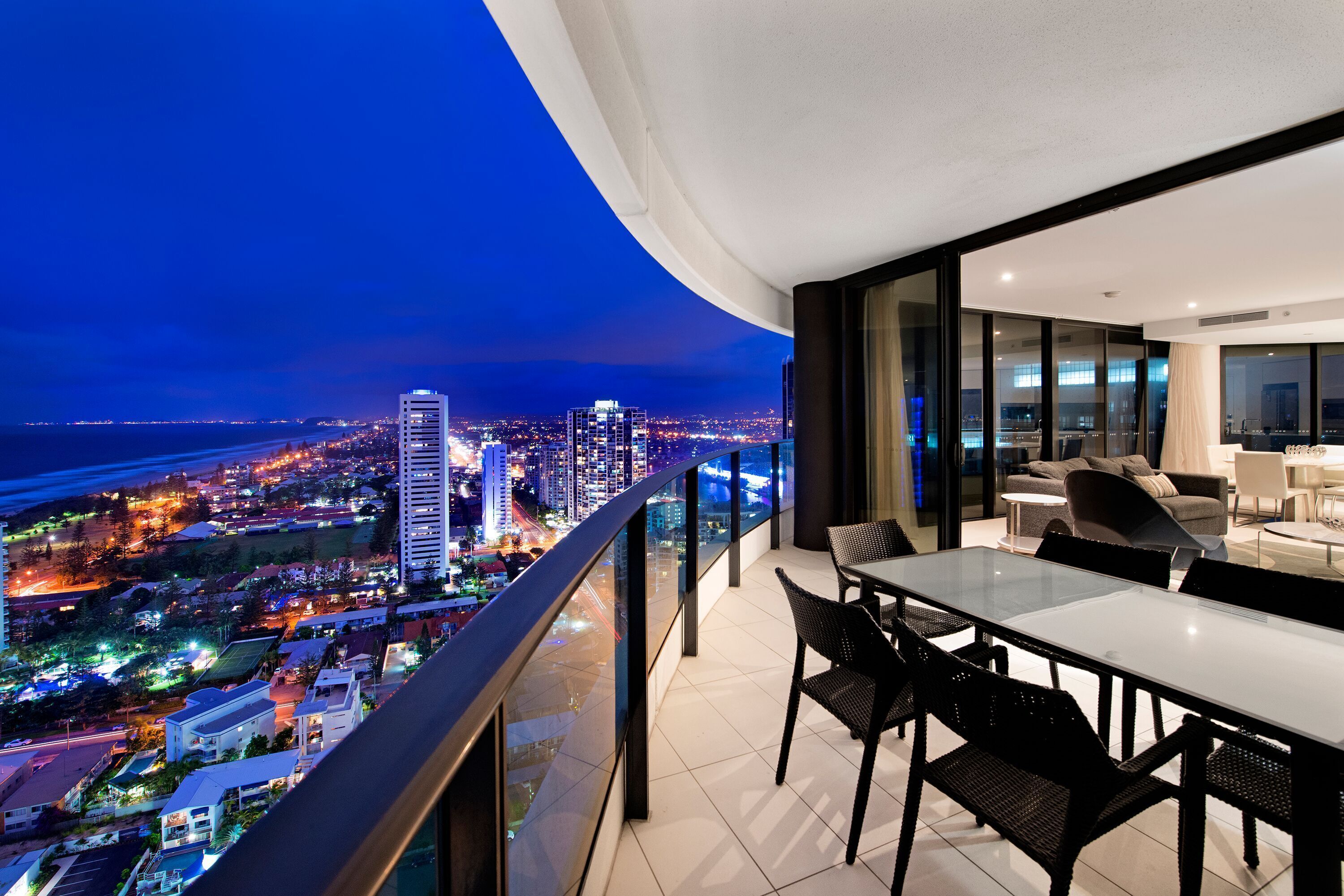 Oracle Resort - Holidays Gold Coast