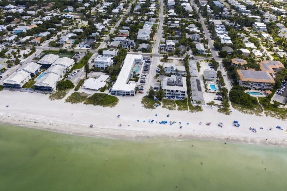 Resort SixtySix Anna Maria Island Quiet Studio, Holmes Beach, FL