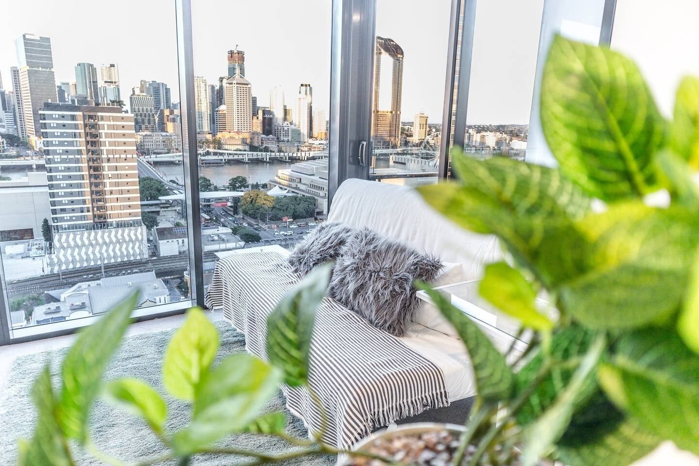 Extraordinary Cbd/river View Apartment@south Bank