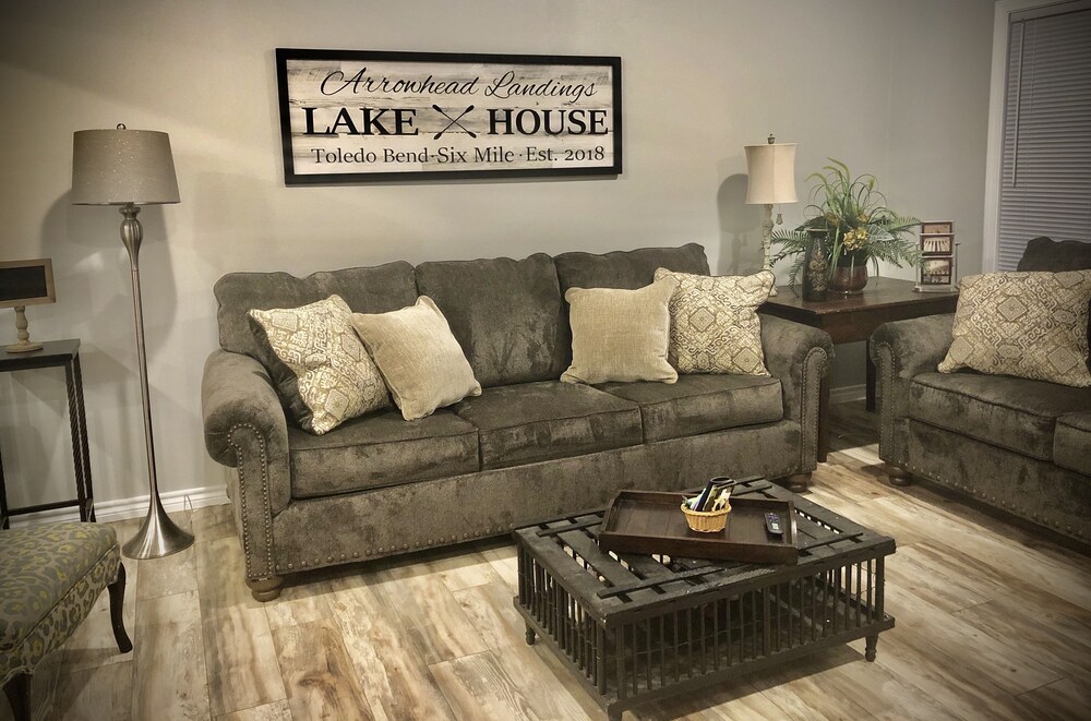Toledo Bend Lake House in Six Mile Community, Hemphill Room Prices & Reviews Travelocity