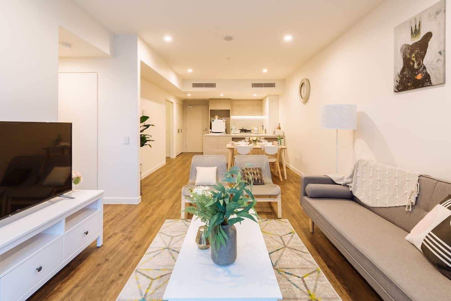 Modern and Elegant 2 Bed Apt @ Southbank