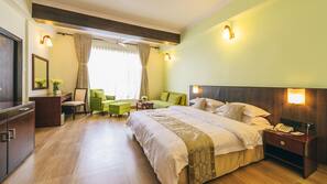 Egyptian cotton sheets, premium bedding, down duvet, pillow top beds