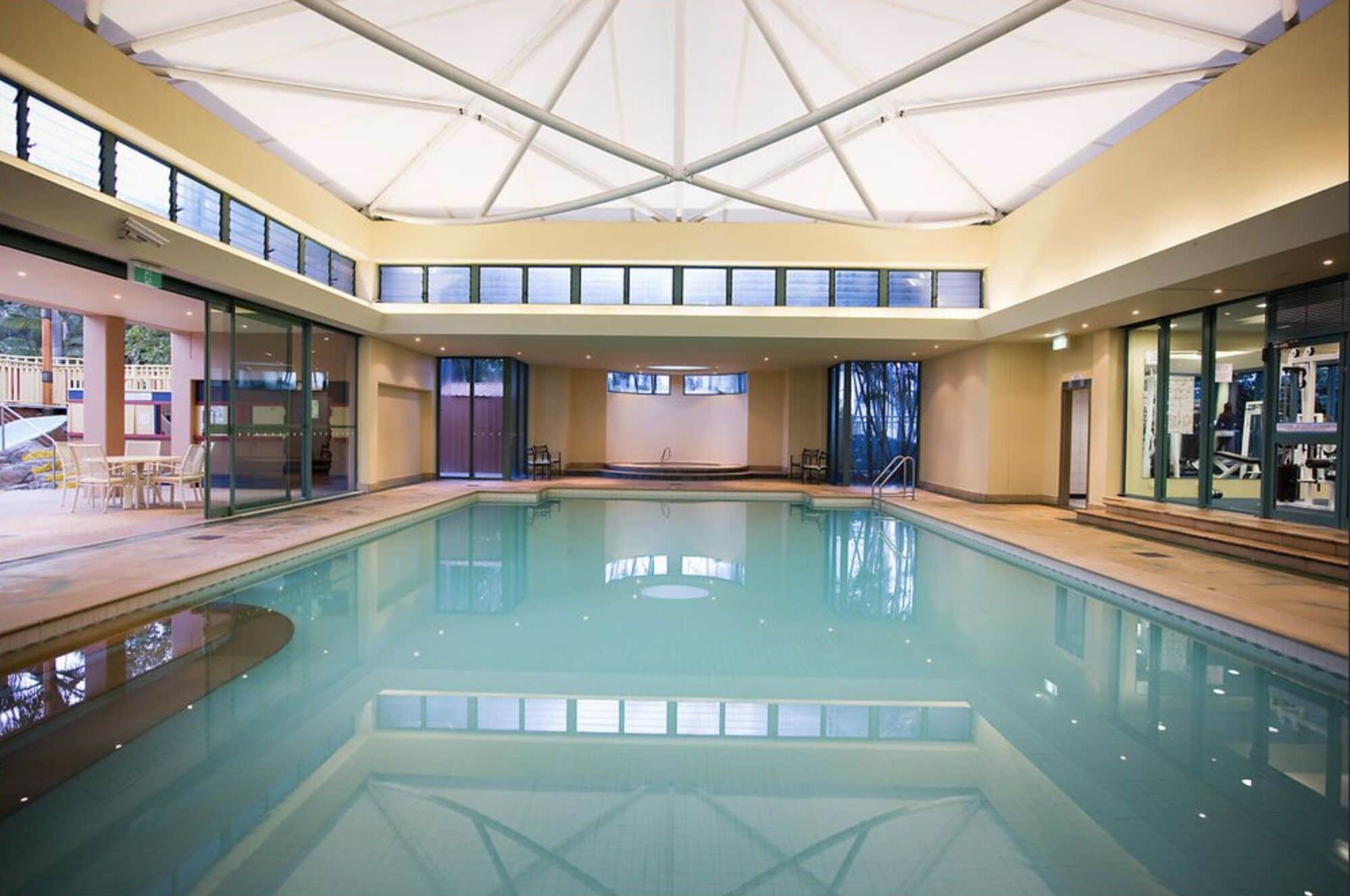 A Spacious 2 Bedroom Crown Towers Resort Holiday Apartment in Surfers Parardise