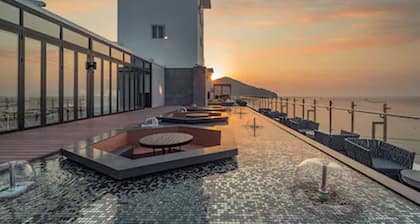 Stubborn Hotel