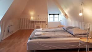 Iron/ironing board, free WiFi, linens