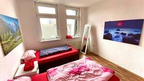 3 Schlafzimmer, Bügeleisen/Bügelbrett, Internetzugang, Bettwäsche