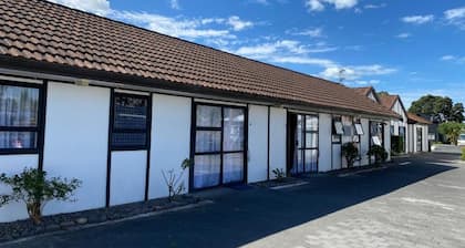 Summer Inn Motel