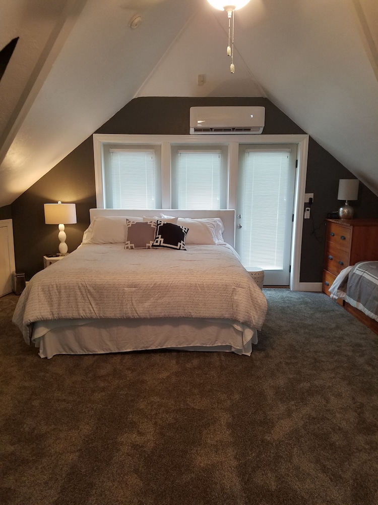 Sycamore Cove Private Getway on Morse Reservoir Vacation Paradise