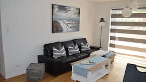 Fernseher, DVD-Player, Bücher, Videothek