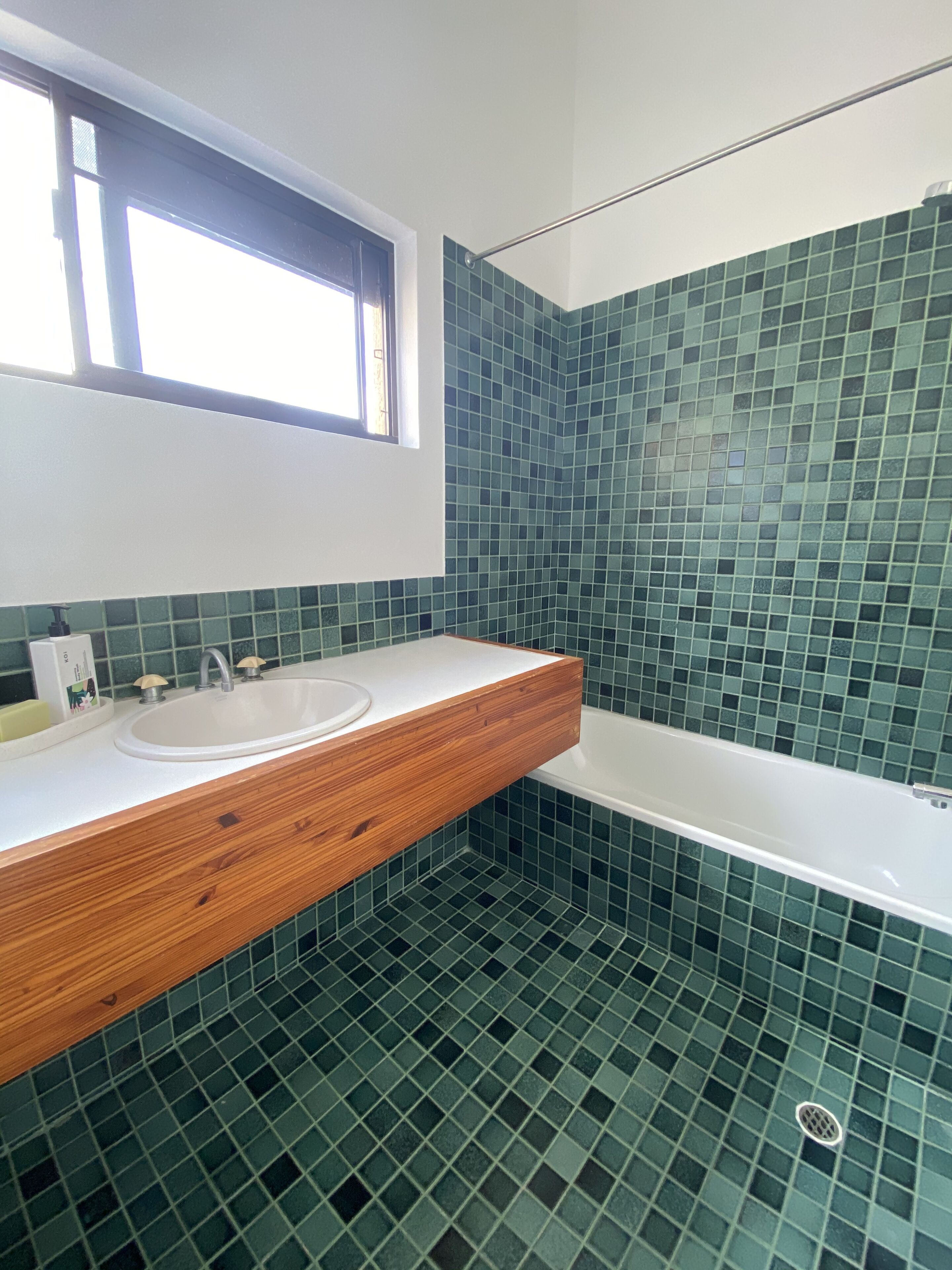 Beachfront Shelly Beach