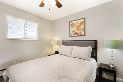 cheap hotels in port huron michigan