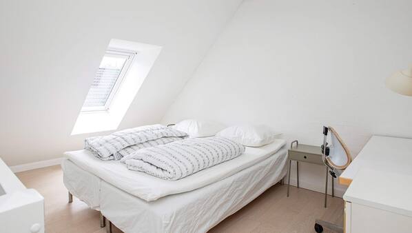 2 bedrooms