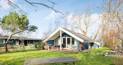 6 Person Holiday Home in Store Fuglede