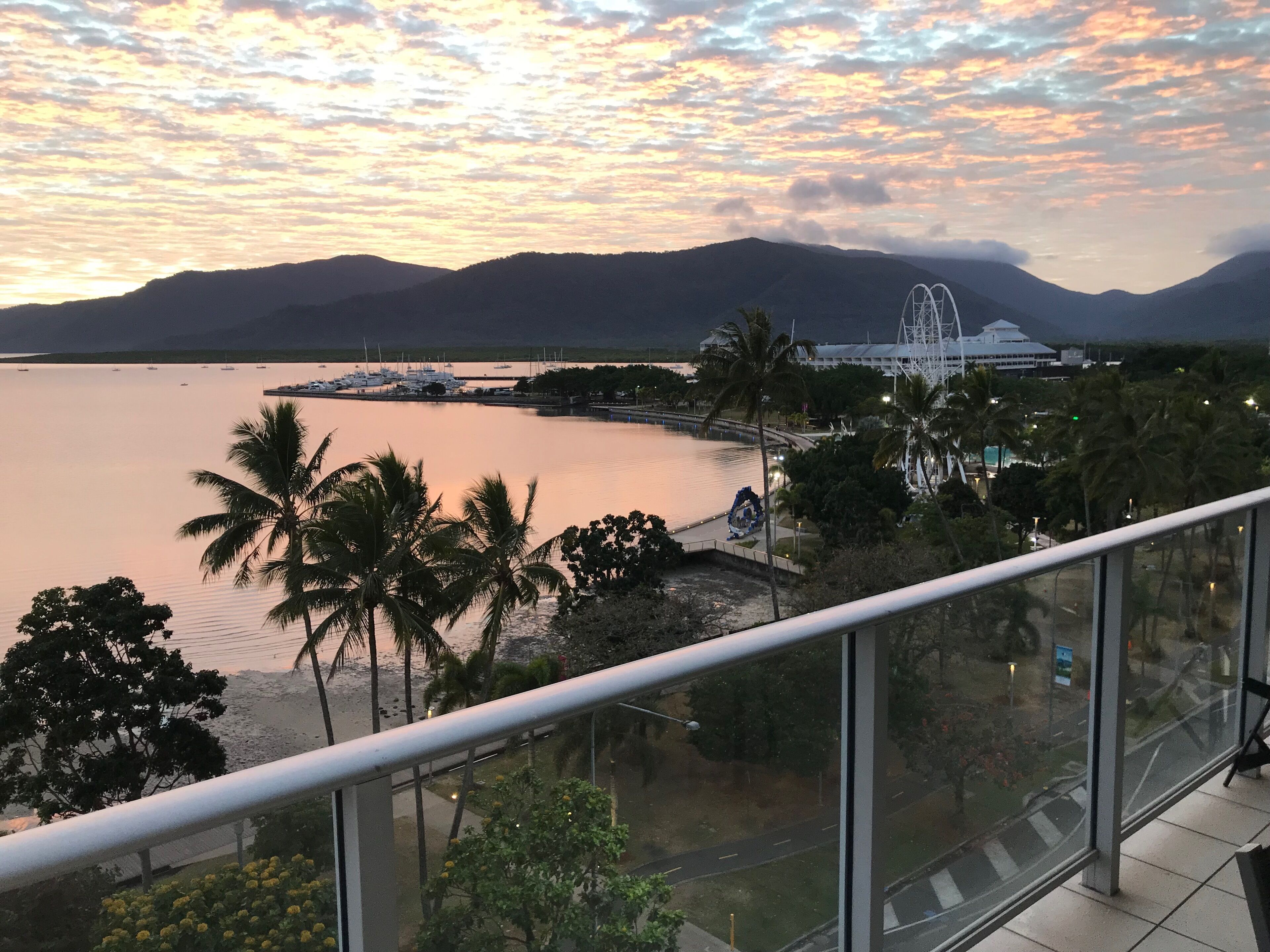 ?(8) Spectacular Ocean Views in City 2bdrm 2bath?