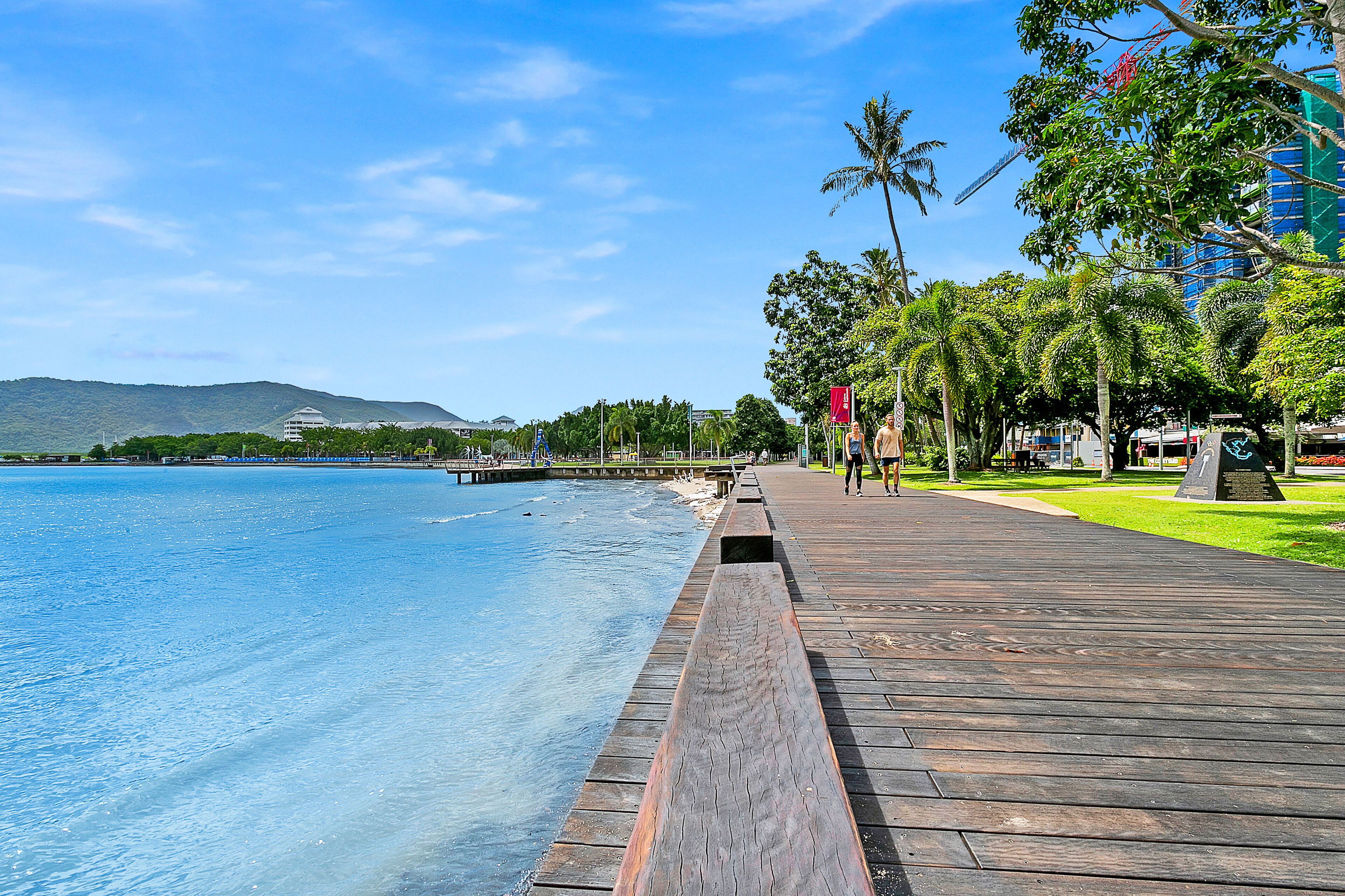 ?(8) Spectacular Ocean Views in City 2bdrm 2bath?