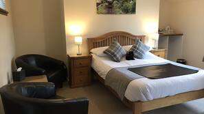 Iron/ironing board, free WiFi, linens
