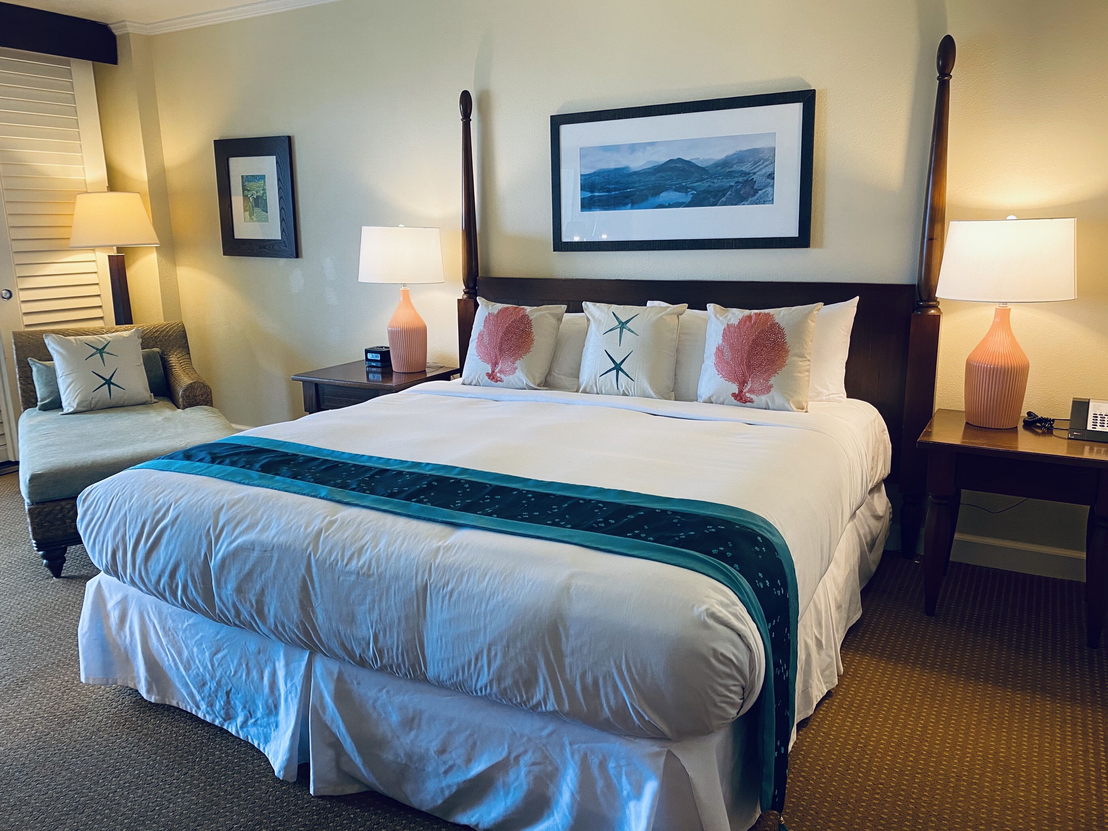 Kauai Beach Resort 2504 Spacious one Bedroom, Sleeps 2, Only Steps to the Beach in Lihue, United States
