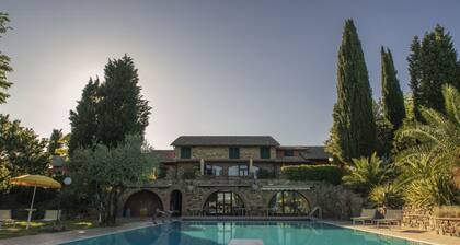 Casanova - Panoramic Rooms and Suites