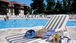 Piscine extérieure