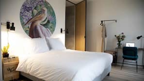 In-room safe, desk, laptop workspace, blackout drapes