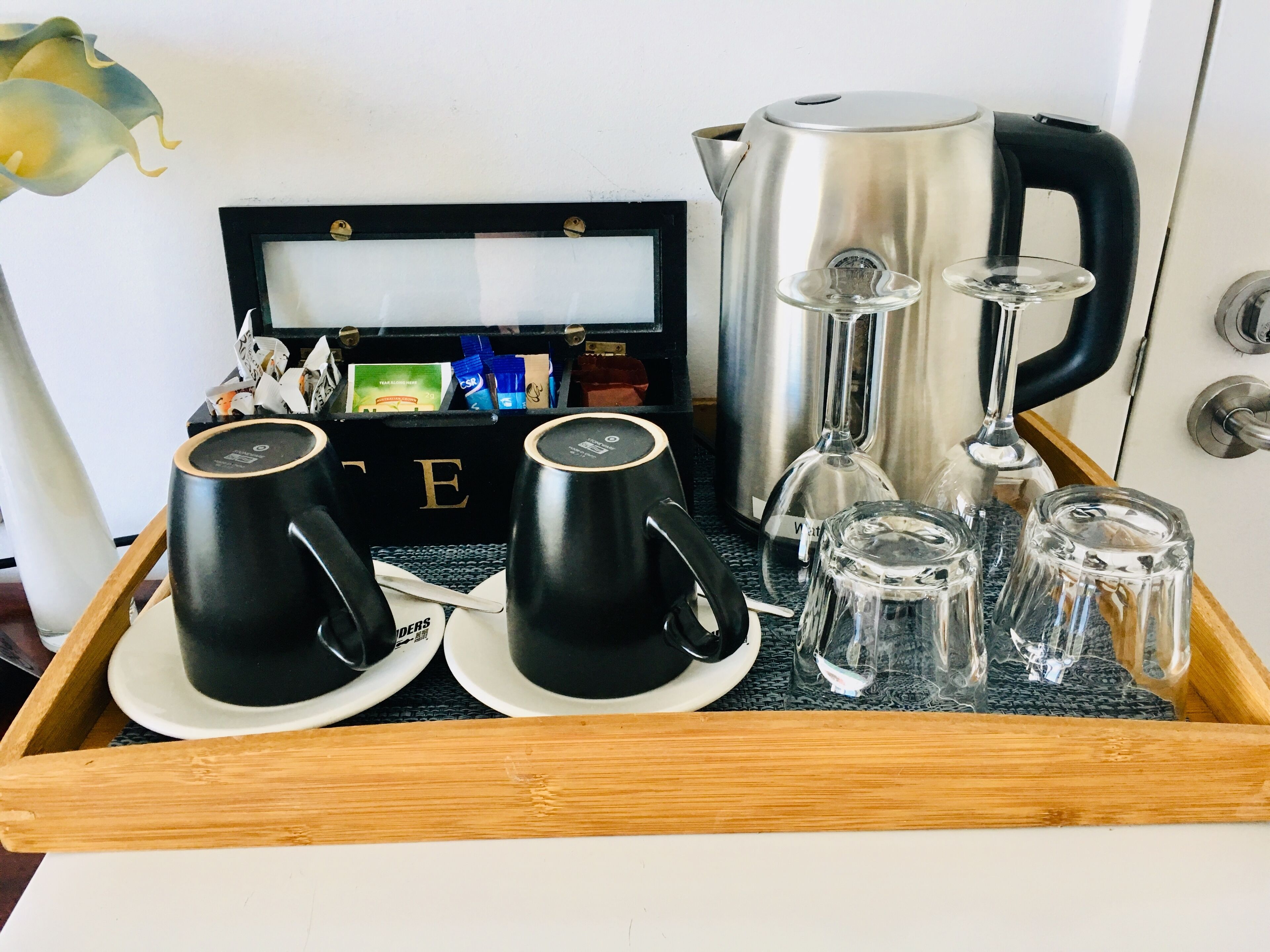 ?(124) Amazing Top Floor Views - Hotel Room?