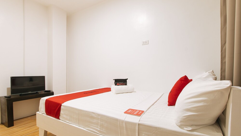RedDoorz Golite Old Albay Hostel AU31 Deals & Reviews (Legazpi