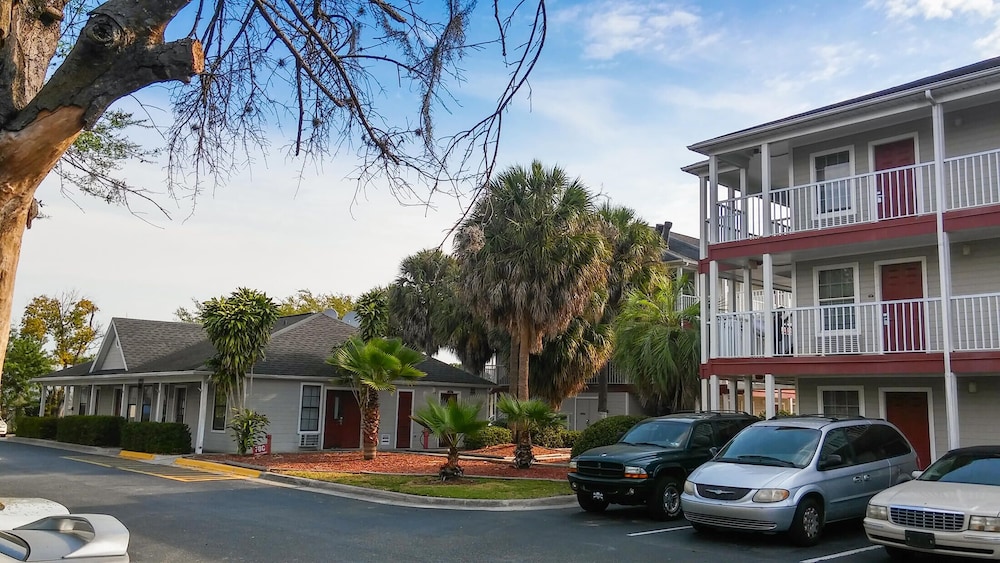 InTown Suites Extended Stay Orlando FL - South Orlando, USA - Best Price  Guarantee | lastminute.com.au