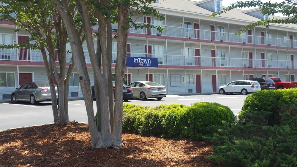 InTown Suites Extended Stay Birmingham AL Hoover in Birmingham Best