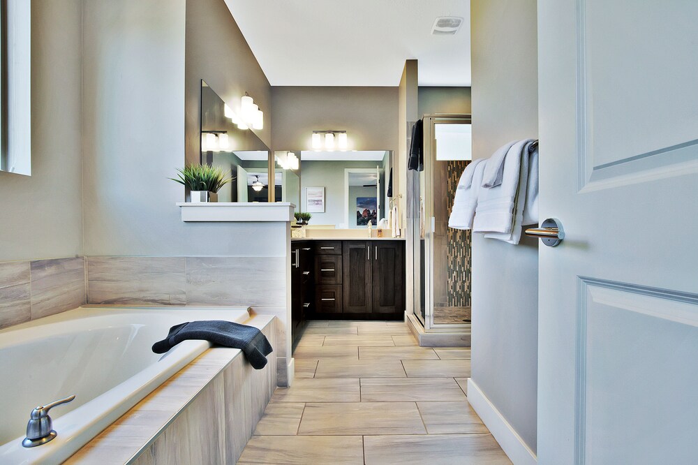 🌄⛱️Pet Friendly End Unit | Same Day Bookings | Townies | 96 Hour Cancel | EPA Cleaning | 620