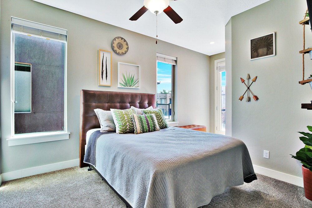 🌄⛱️Pet Friendly End Unit | Same Day Bookings | Townies | 96 Hour Cancel | EPA Cleaning | 620