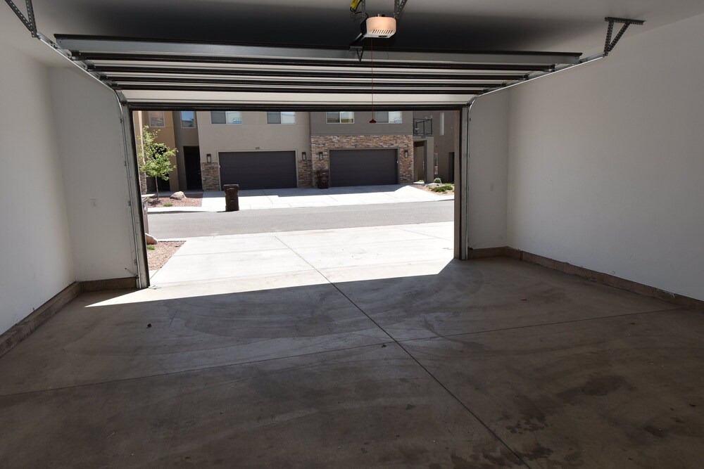 🌄⛱️Pet Friendly End Unit | Same Day Bookings | Townies | 96 Hour Cancel | EPA Cleaning | 620