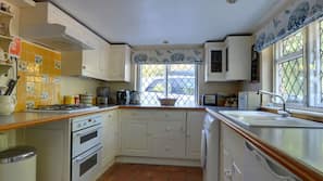 Fridge, microwave, oven
