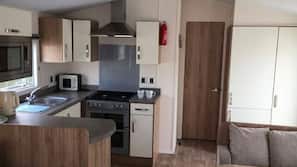 Fridge, microwave, hob, electric kettle