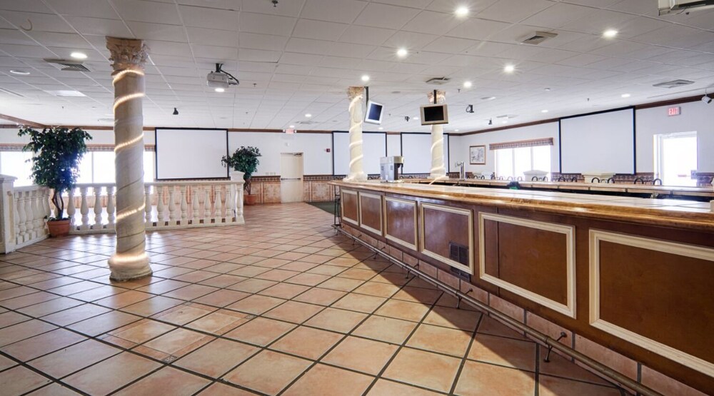 Reception hall, Miami Gardens Inn & Suites