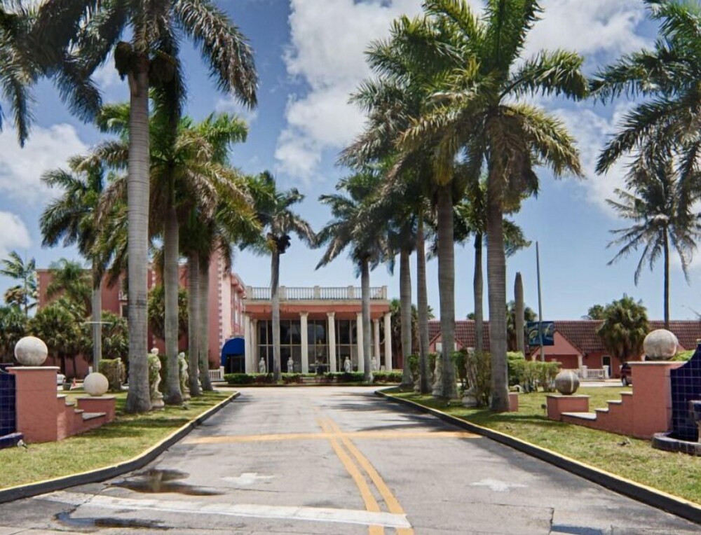 Street view, Miami Gardens Inn & Suites