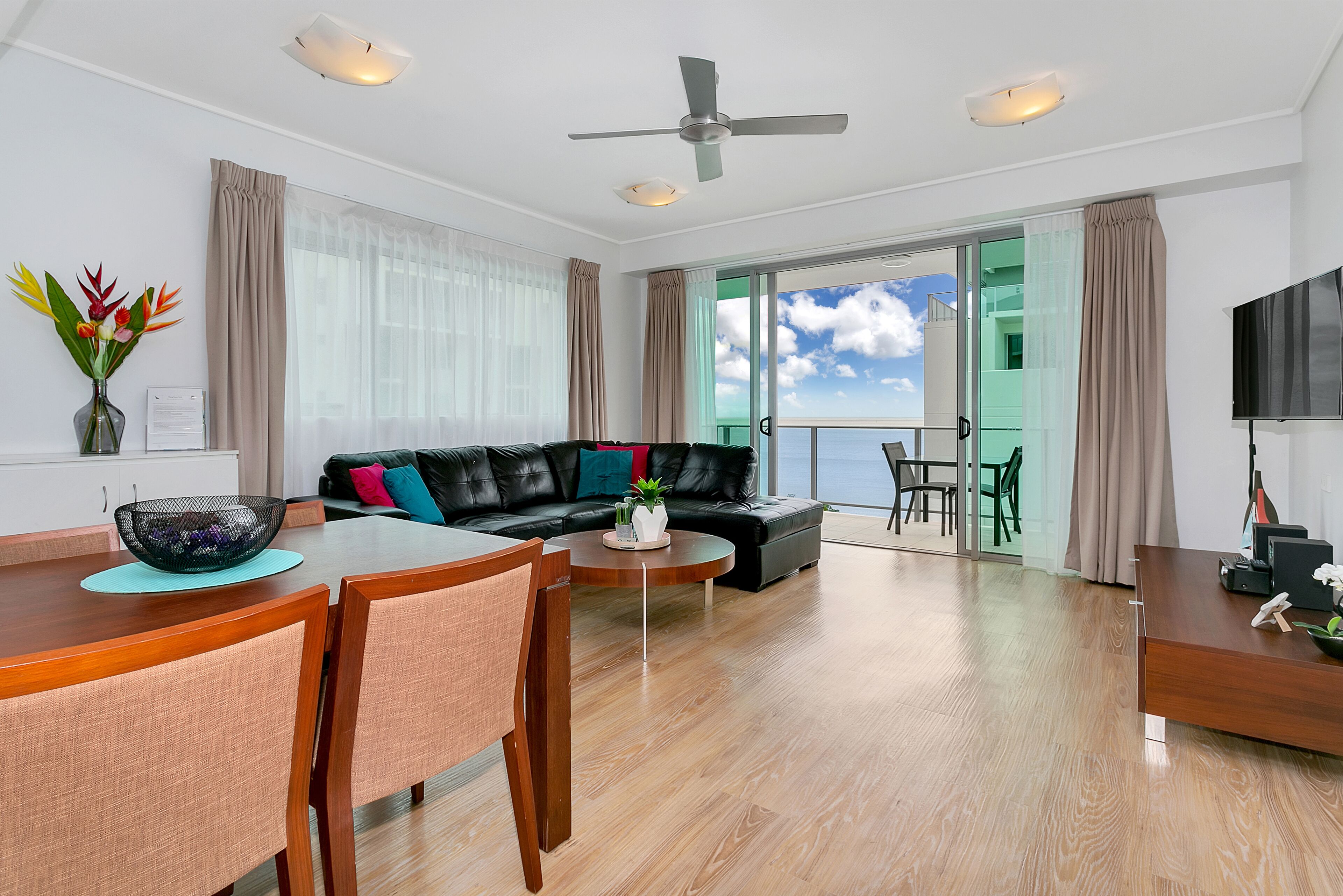 ?(104) Amazing Ocean Views in the City 1bdrm 1bath?