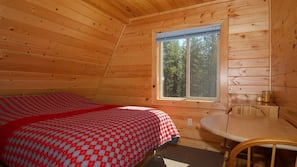 6 bedrooms, laptop workspace, iron/ironing board, free WiFi