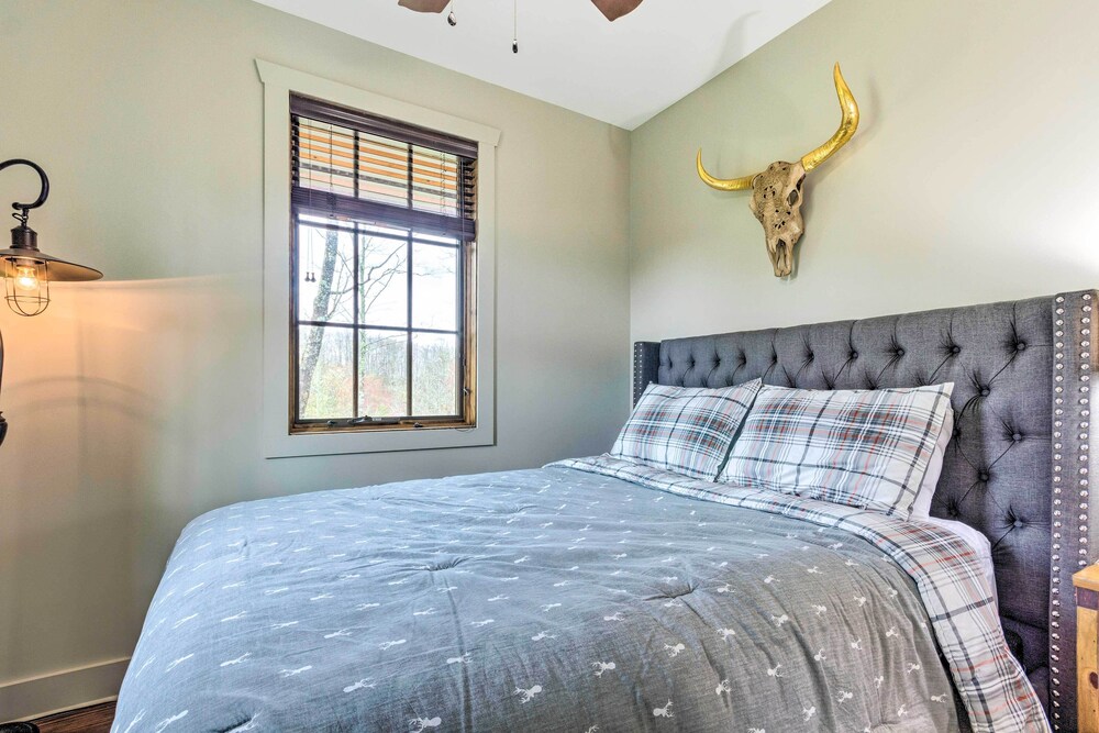 Chinquapin Natures Walk NewlyBuilt Forest Retreat Deals & Reviews