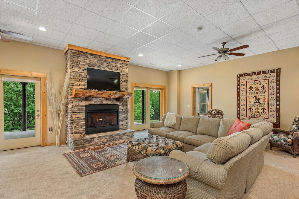 Tatanka Lodge Mr Lake Lure Vacation Rentals Deals & Reviews (Lake